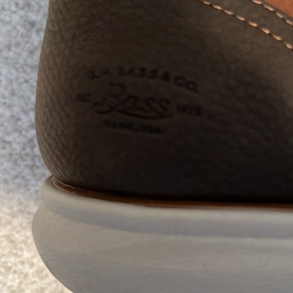 New without tags. GH Bass &Co Lace up Boots. Size 13. - Picture 4 of 7